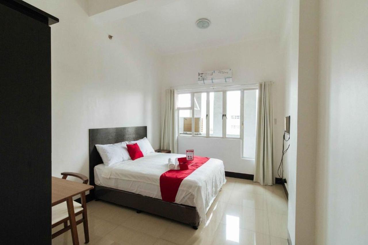 Reddoorz Plus At Banawe Quezon City Cidade Quezon Exterior foto