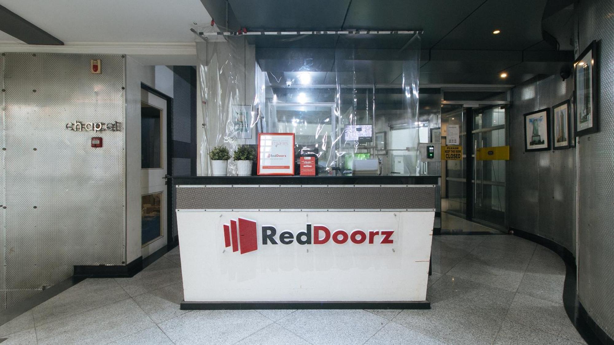 Reddoorz Plus At Banawe Quezon City Cidade Quezon Exterior foto