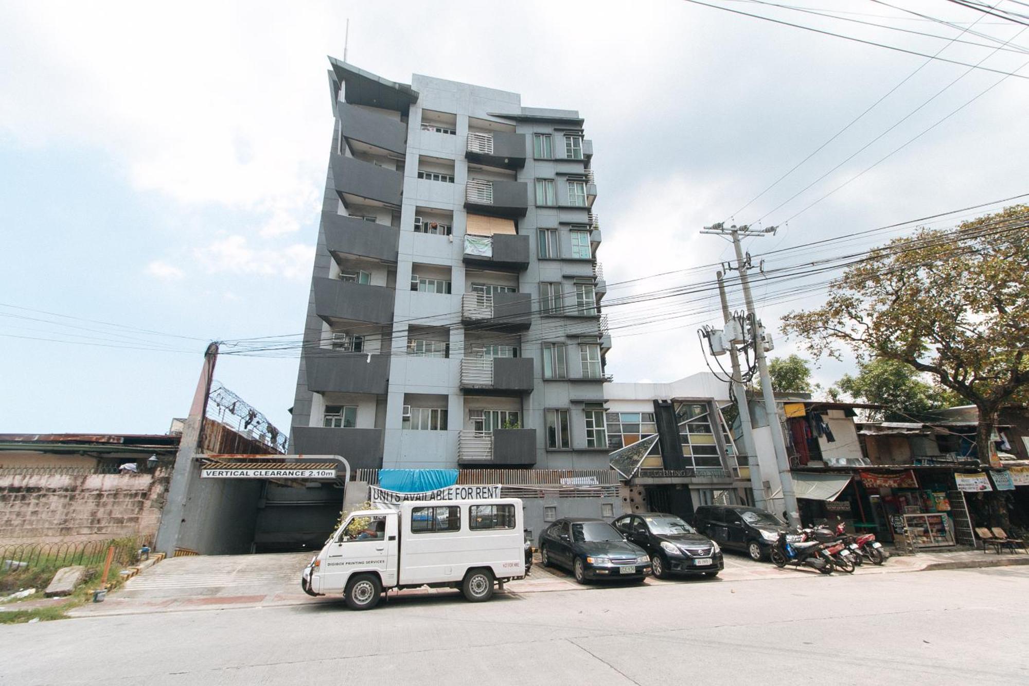 Reddoorz Plus At Banawe Quezon City Cidade Quezon Exterior foto