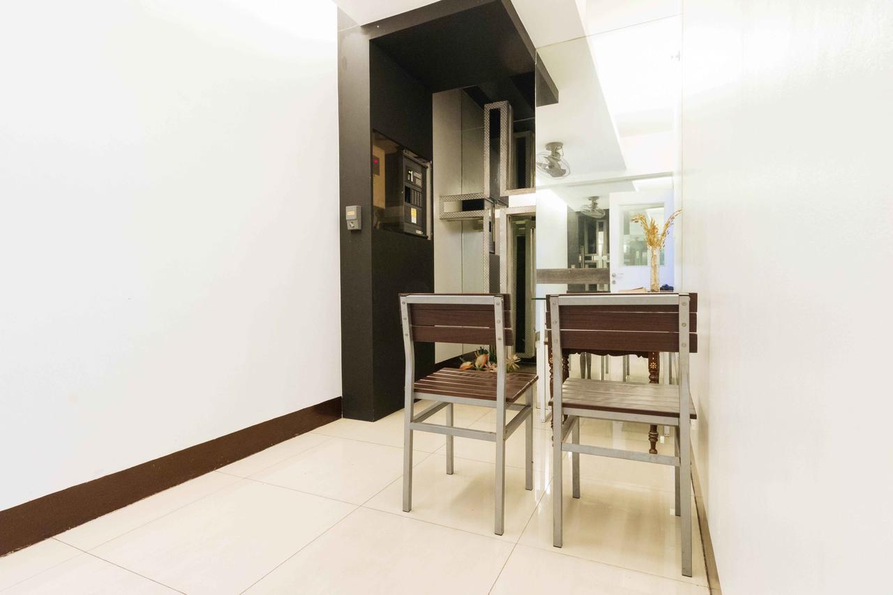 Reddoorz Plus At Banawe Quezon City Cidade Quezon Exterior foto